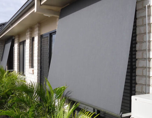 Bạt che nắng mưa tự cuốn